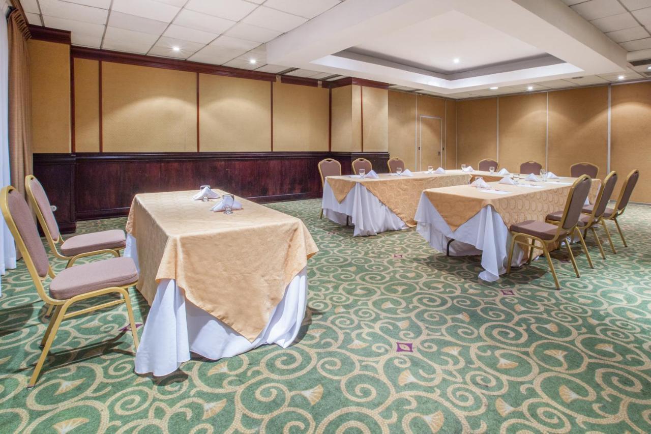 Crowne Plaza San Pedro Sula Hotel Luaran gambar