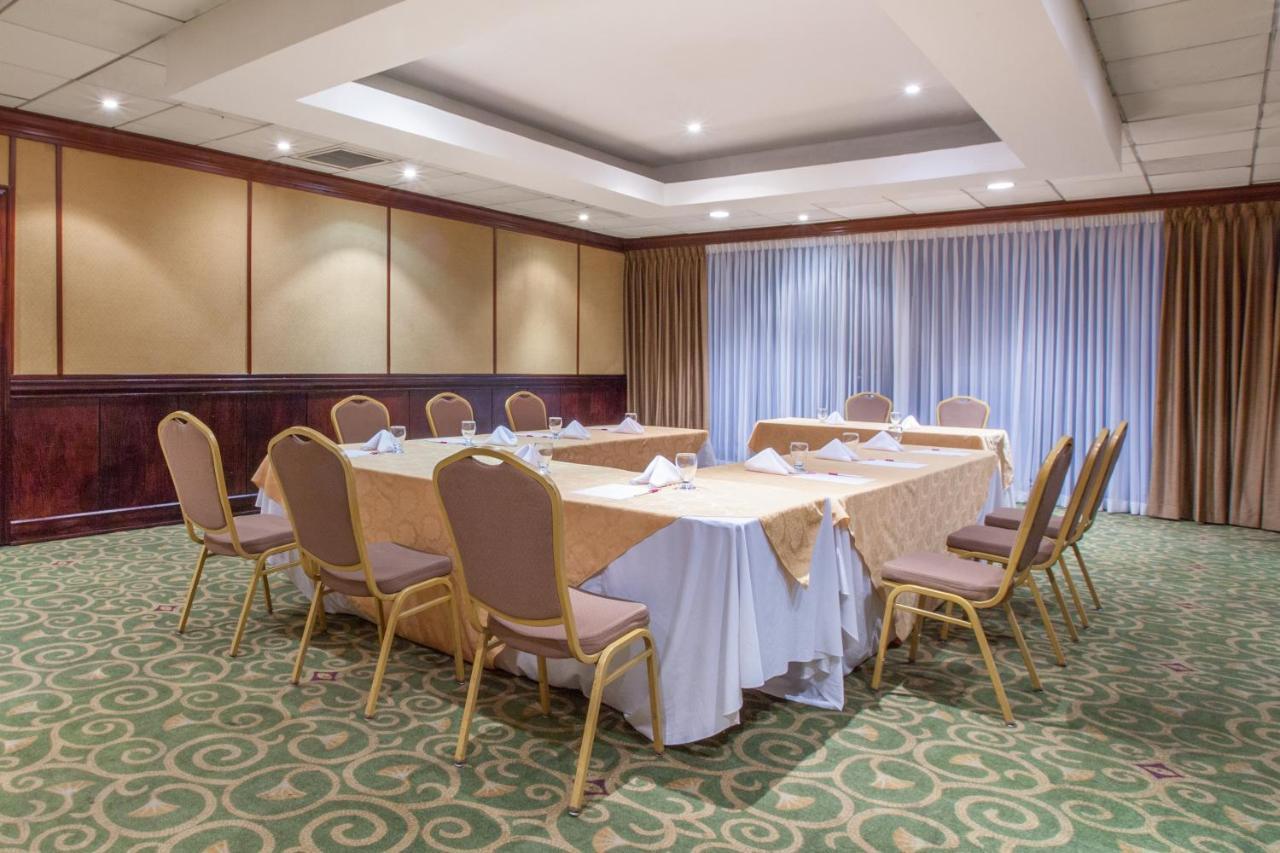Crowne Plaza San Pedro Sula Hotel Luaran gambar